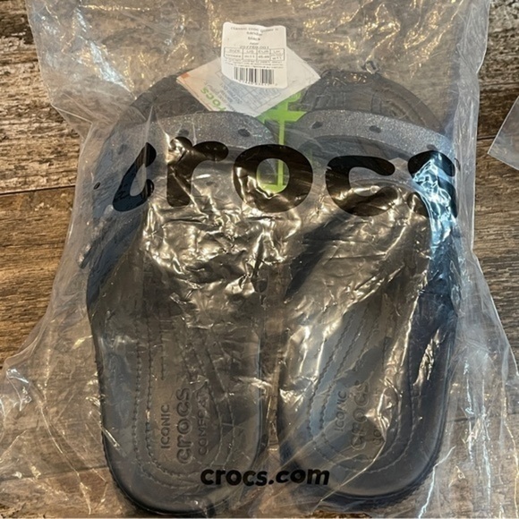Crocs Classic Slip‎ On Glitter Black Comfy Pool Sandals Slides Mens Size 11 NWT - Picture 3 of 9